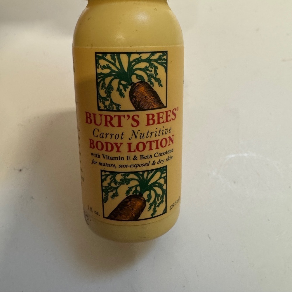 Burt Bees Carrot Nutritive Body Lotion 1 OZ